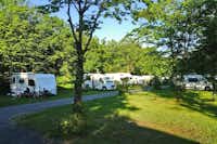 Bavaria Kur- und Sport-Camping-Park - Leere Stellplätze auf dem Campingplatz