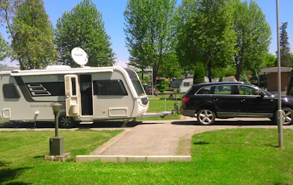 Hotel Bellevue Camp