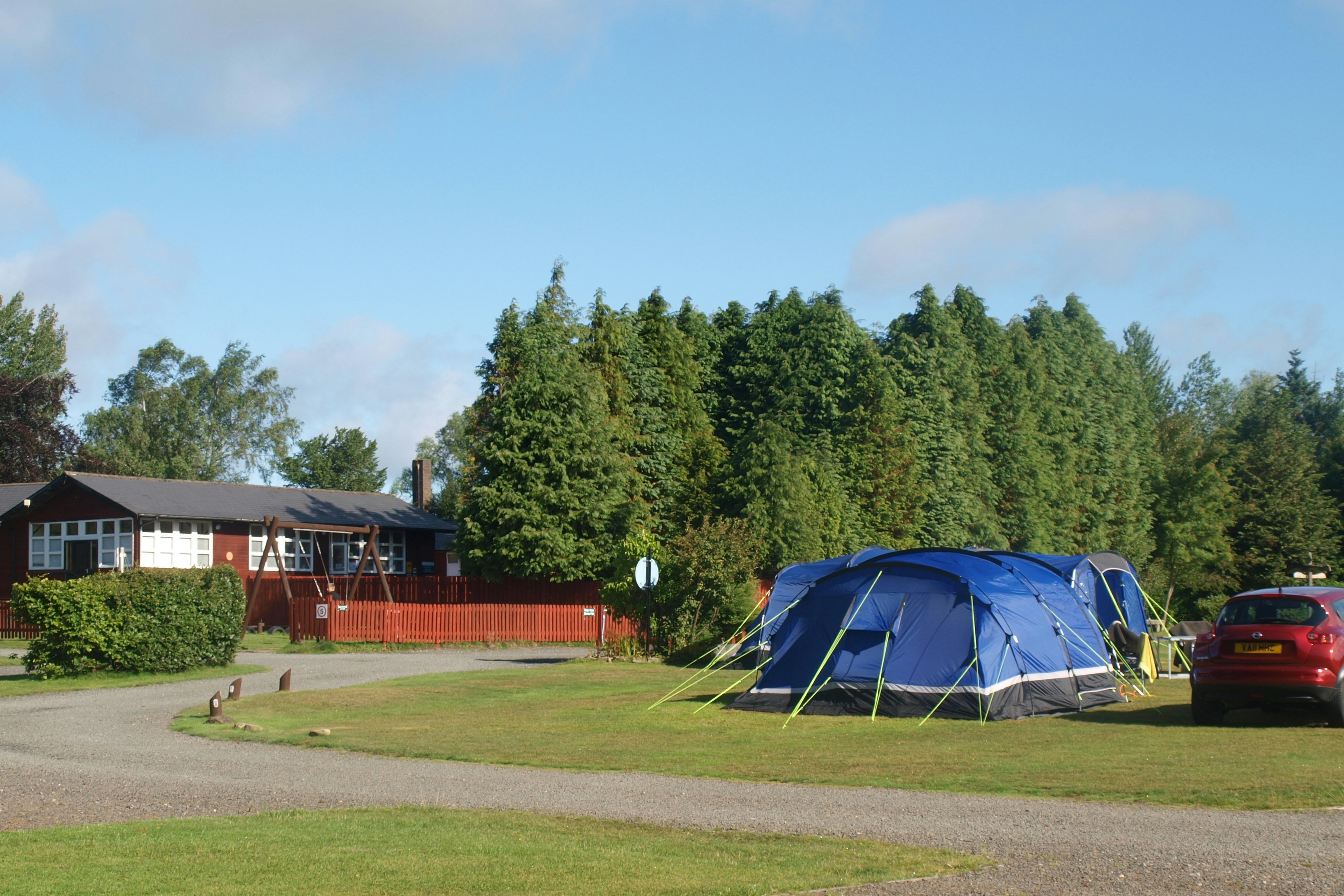 Bellingham Camping & Caravanning Club  Bellingham Camping and Caravan Club Site - Standplätze auf dem Campingplatz