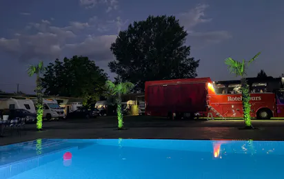 Berat Caravan Camping