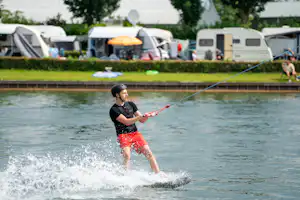 Betuwe Strand Recreatie - Wassersport als Freizeitaktivität