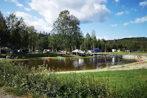 Beverøya Camping - Badesee auf dem Campingplatz