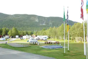 Birkelund Camping - Spielplatz, Wohnwagenstellplätze und Zeltstellplätze im Grünen