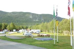 Birkelund Camping - Spielplatz, Wohnwagenstellplätze und Zeltstellplätze im Grünen