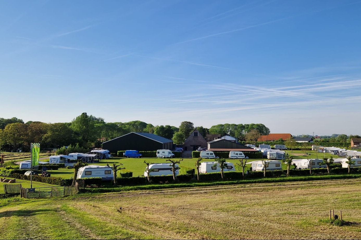 Boerderij Camping De Linde - Blick auf dem Campingplatz