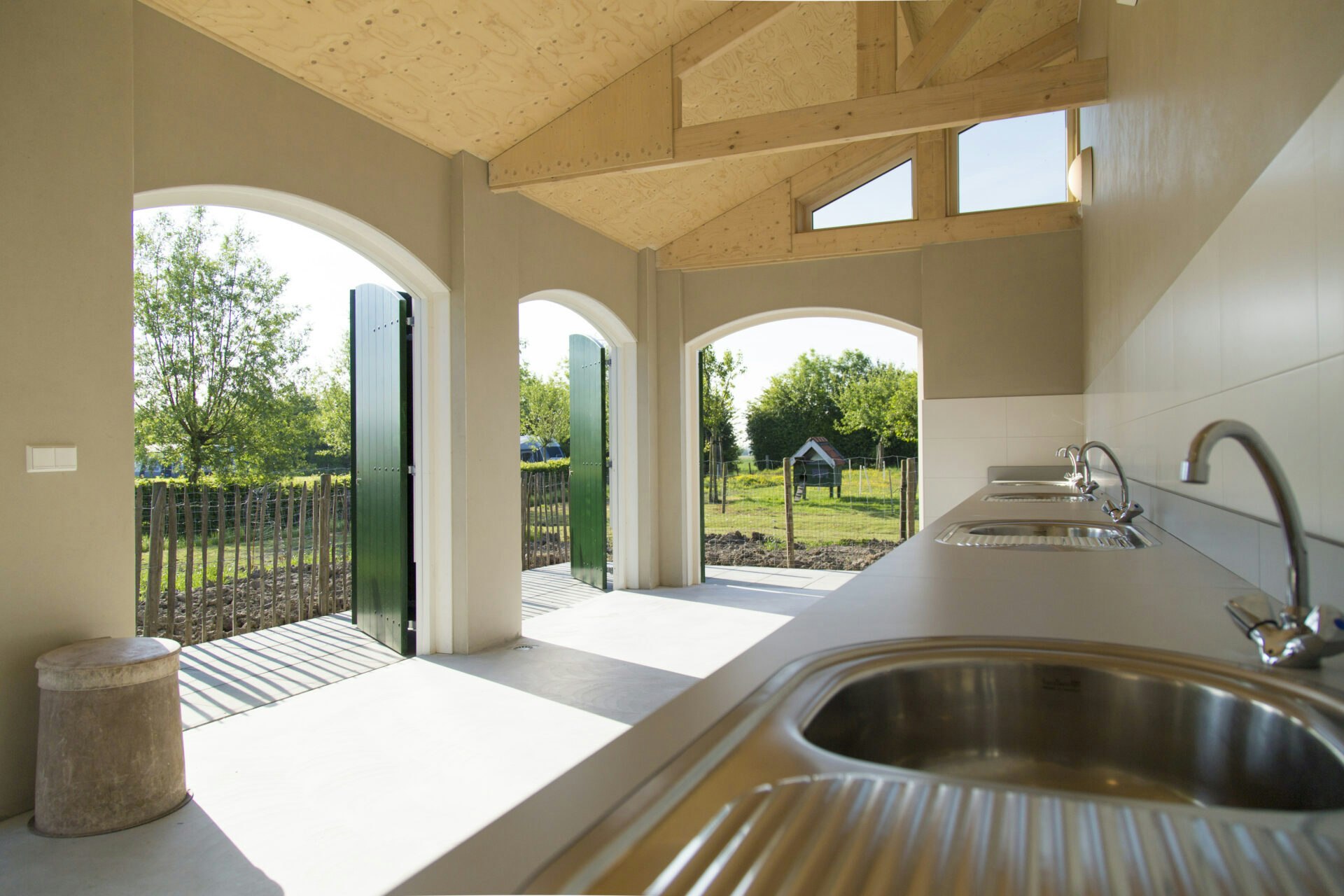 Boerderijcamping De Oosthoek - Abwaschbecken im Sanitärbereich auf dem Campingplatz