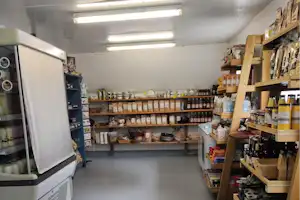 Boerderijcamping Den Hoek - Minimarkt auf dem Campingplatz