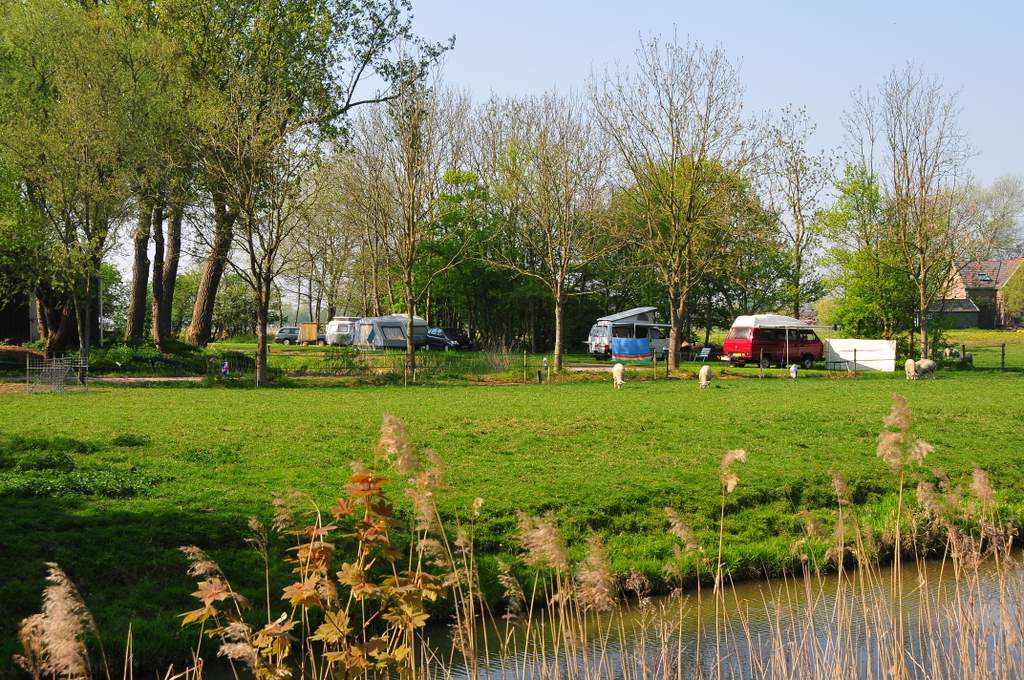 Boerderijcamping Old Huystra State