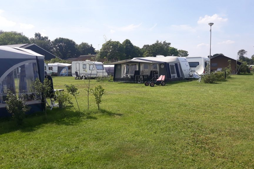Boerencamping Het Scholtemeijer - Wohnmobil- und  Wohnwagenstellplätze im Grünen