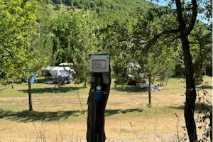 Boga Alpine Resort - Stromanschluss auf dem Campingplatz