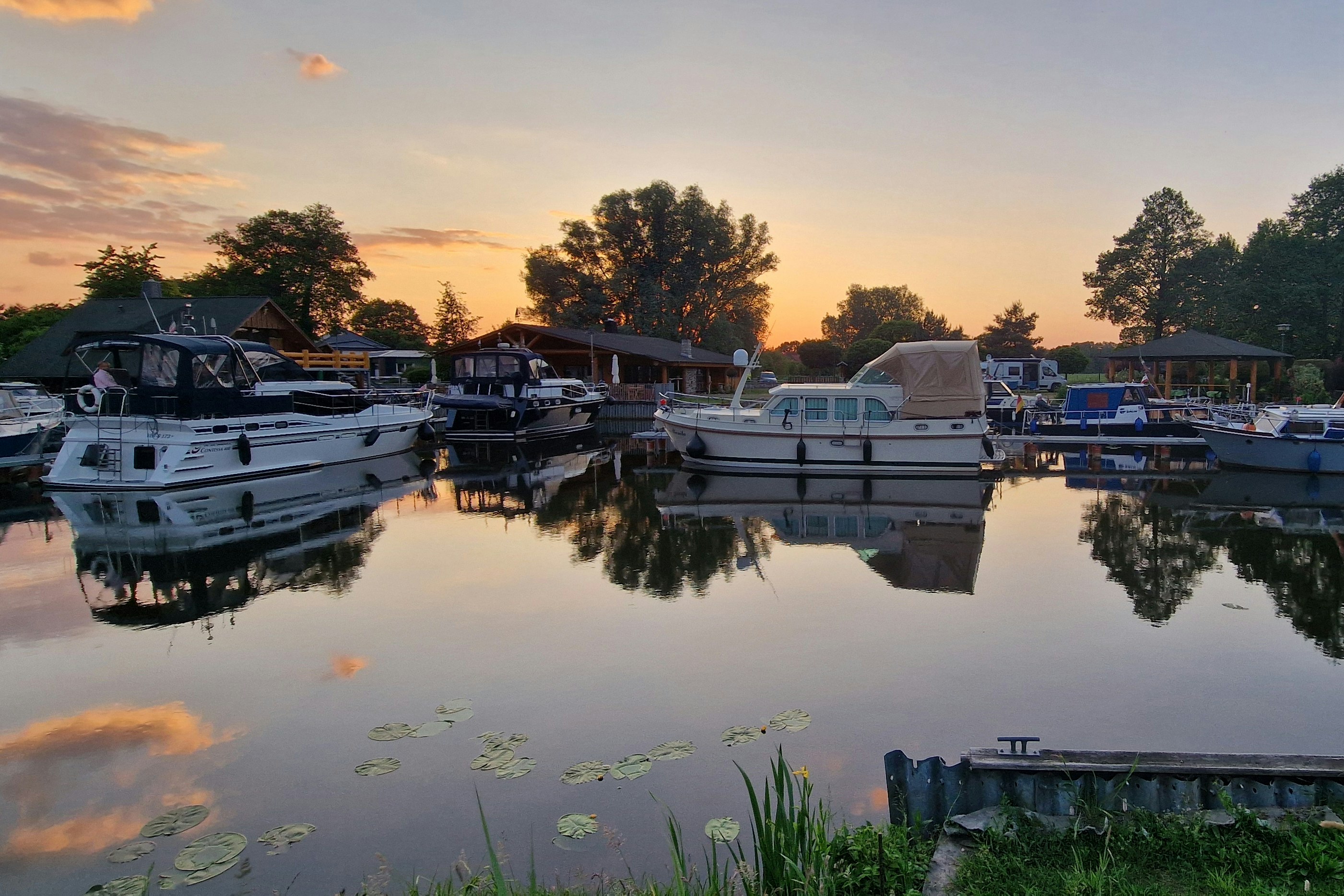 Bootshafen & Campingplatz Eldena