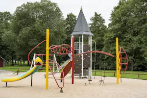 Borås Camping Boras Camping - Kinderspielplatz mit Klettergerüst