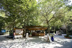Bosco Verde - Rezeption vom Campingplatz zwischen Bäumen