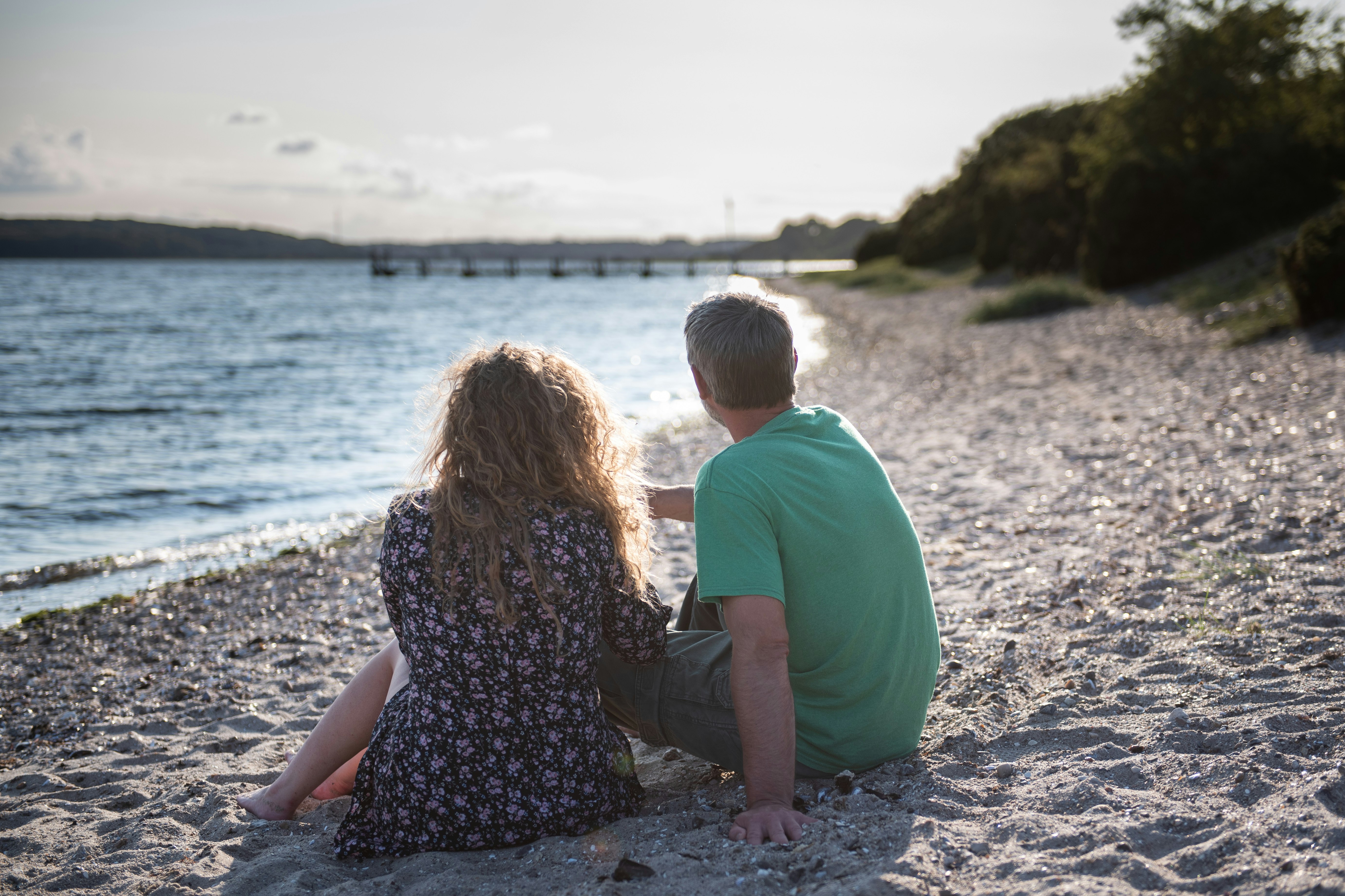 Bramslev Bakker Camping - Camper genießen die Aussicht auf den Strand