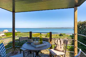 Slow Village Breizh Légendes - Blick von der Terrasse auf das Meer