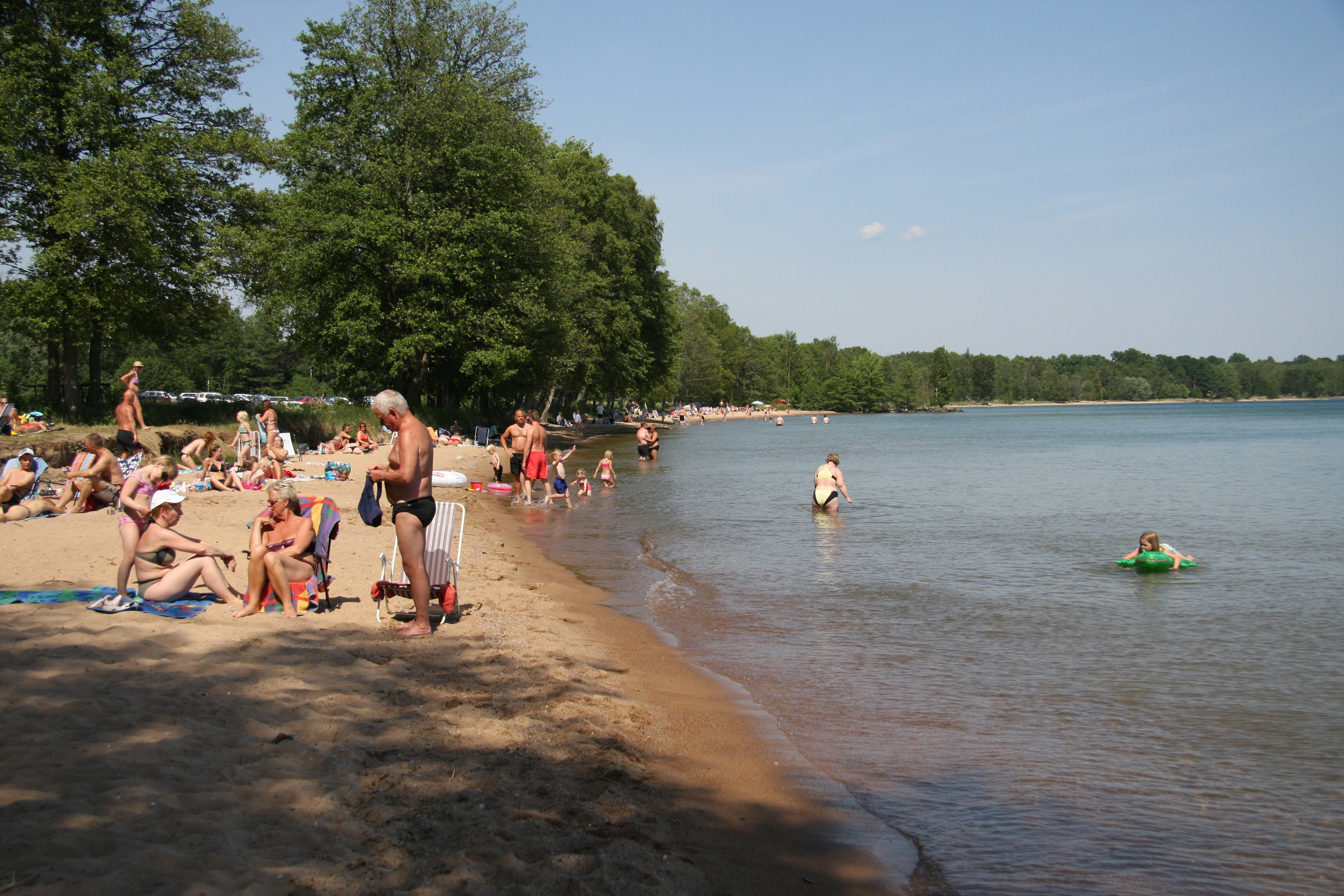 Breviks Camping - Gäste am Badestrand