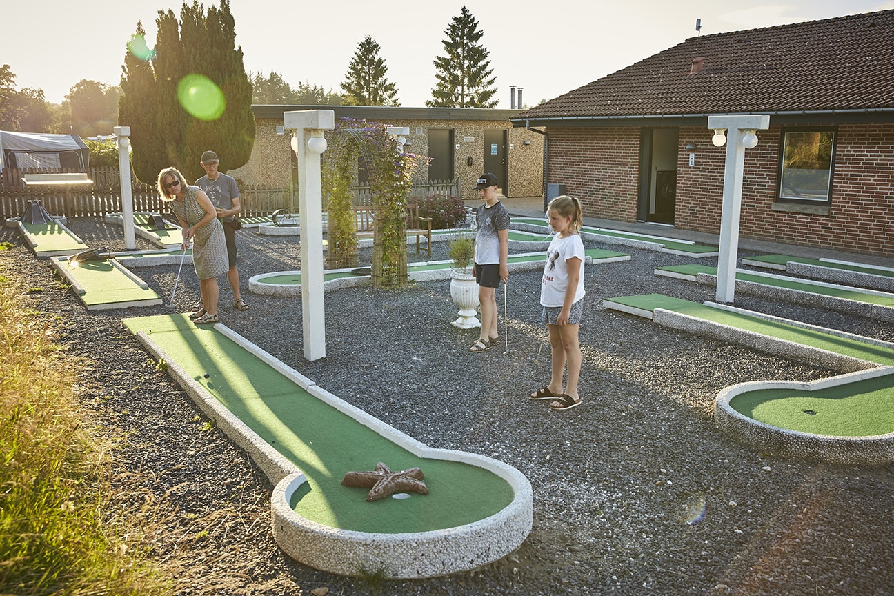 Bryrup Camping - Minigolfanlage auf dem Campingplatz