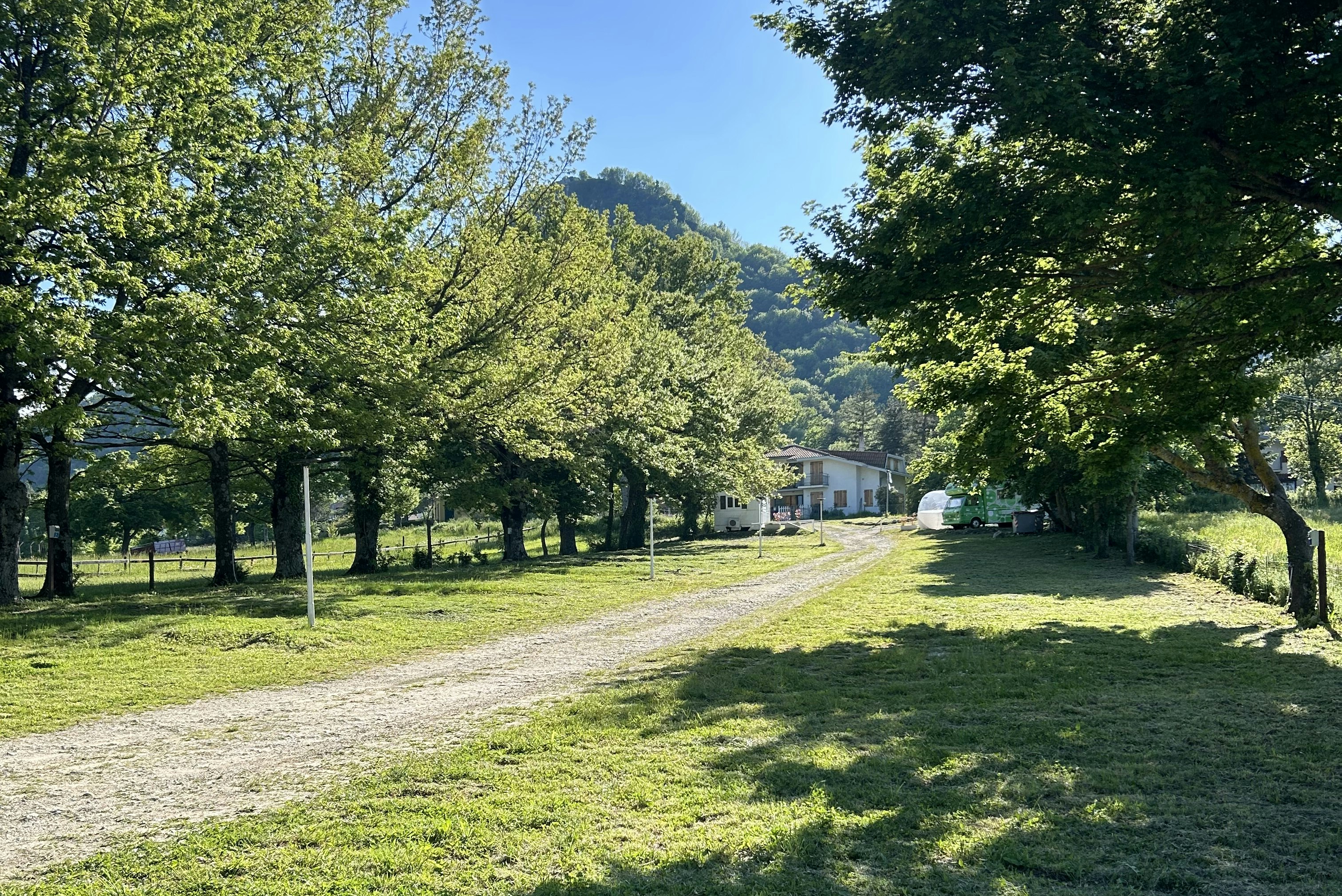 Bubble Inn Village - Standplätze im Grünen auf dem Campingplatz