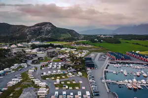 Bud Camping - Luftaufnahme des Campingplatzes