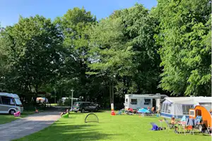Buytenplaets Suydersee - Blick auf die Stellplätze auf dem Campingplatz