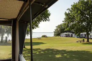 Åbyskov Strand Camping - Standplatzwiese auf dem Campingplatz