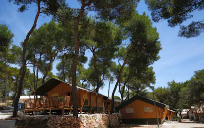 Arena One 99 Glamping