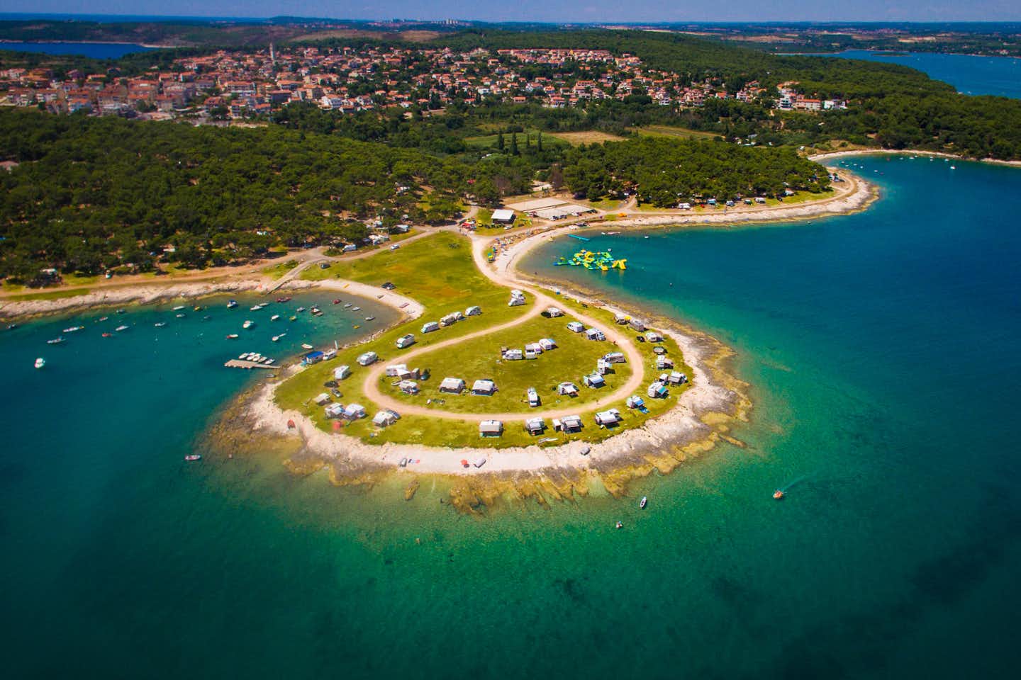 Camp Arena Stupice - Luftaufnahme auf den Campingplatz am Mittelmeer