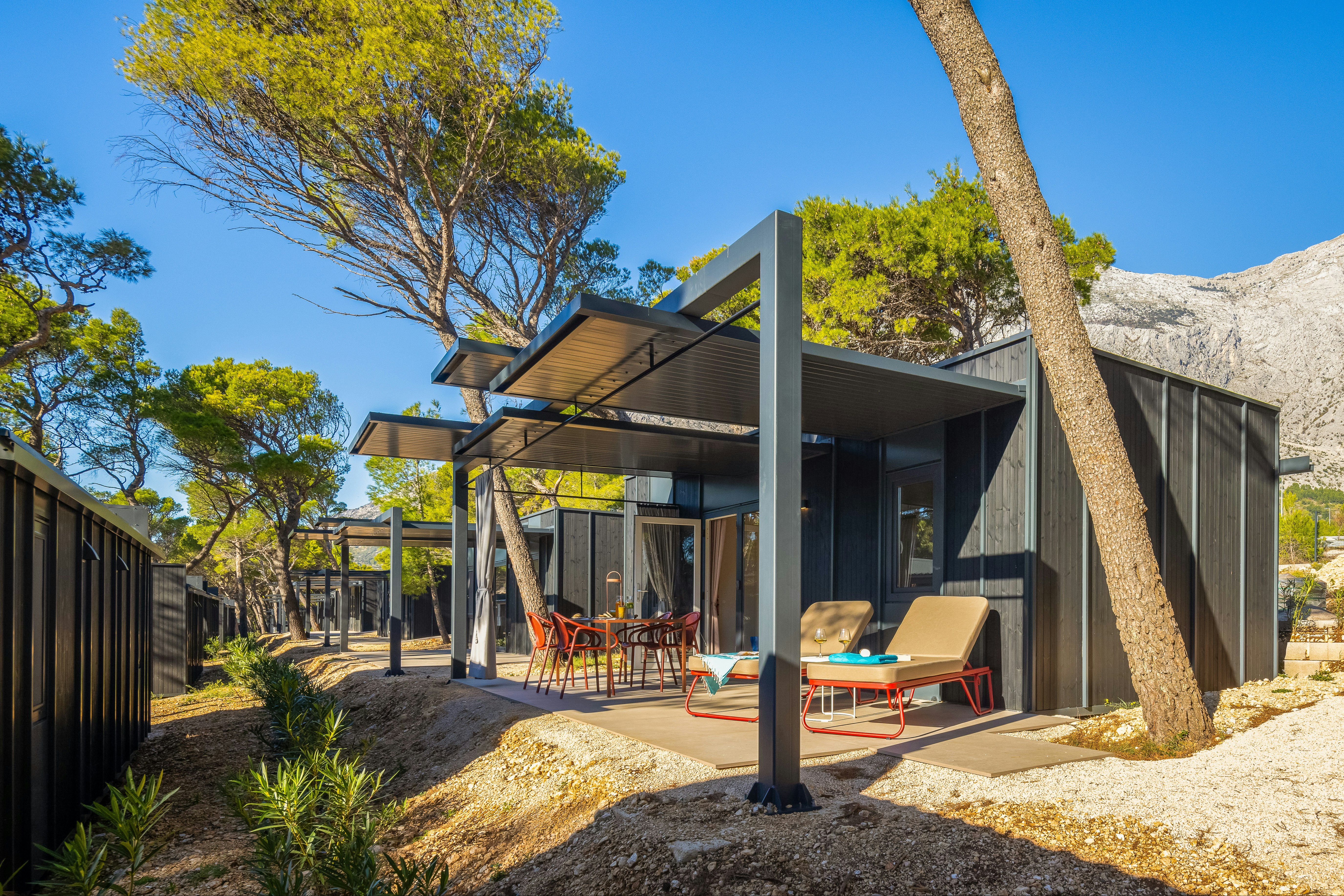 Pinadria Adriatic Coast  - Mobilheim mit Terrasse auf dem Campingplatz