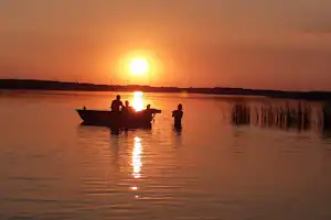 Camp Casel - Sonnenuntergang über dem See