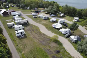 Camp Casel - Wohnmobil- und Wohnwagenstellplätze auf der Wiese