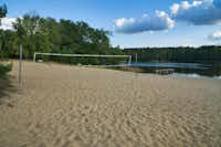 Camp Dobbrikow - Sandstrand mit Volleyballnetz