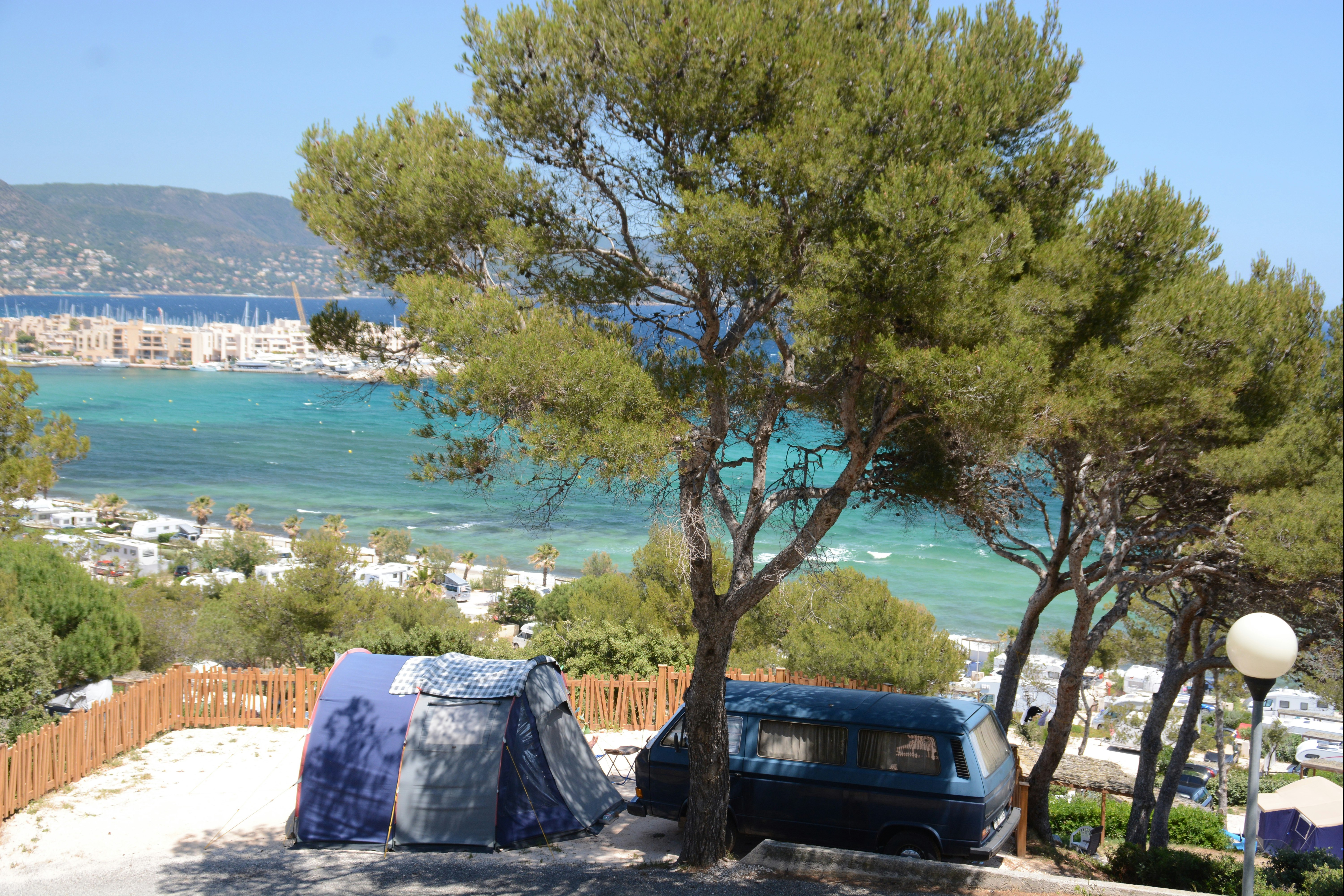 Camp du Domaine - Stellplätze mit Blick auf das Meer