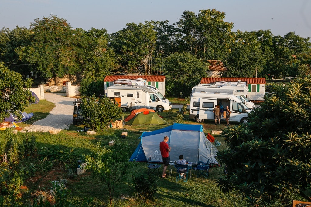 Camp Dvor