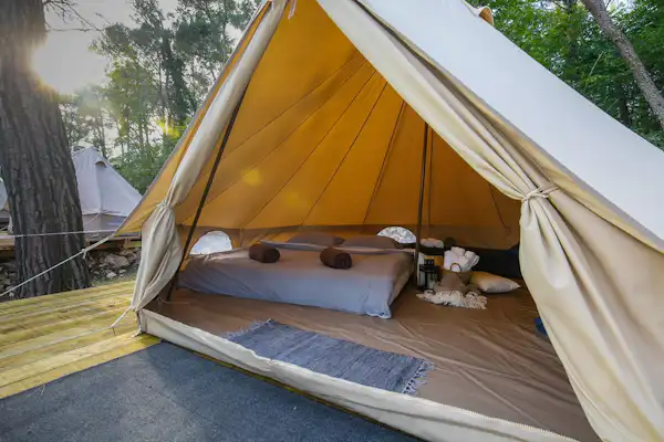 Camp Dvor