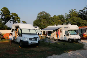Camp Dvor