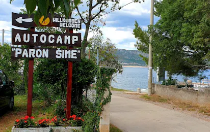 Camp Paron Šime