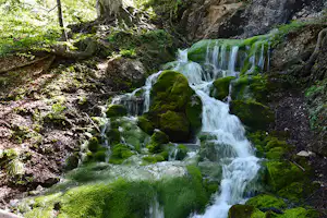 Camp Špik - Wasserfall in der Nahe auf dem Campingplatz