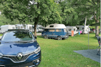 Camp Resnik - Wohnmobil- und  Wohnwagenstellplätze auf der Wiese