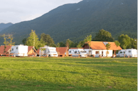 Camp Rizvan City - Wohnmobil- und  Wohnwagenstellplätze auf dem Campingplatz