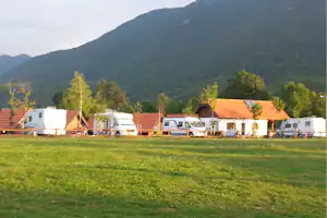 Camp Rizvan City - Wohnmobil- und Wohnwagenstellplätze auf dem Campingplatz