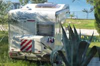 Camp Seget - Wohnmobil- und  Wohnwagenstellplätze auf der Wiese