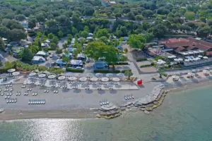 Camp Val Saline - Luftaufnahme des Campingplatzes am Meer