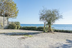 Baia Holiday Gardasee Campeggio Delle Rose - Standplätze am Ufer des Gardasees