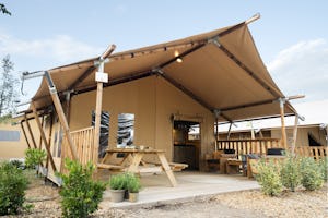 Punta Falconera Camping & Village Campeggio Falconera - Glamping-Zelt mit Terrasse