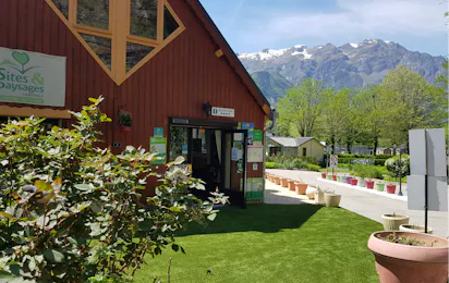 Flower Camping A la Rencontre du Soleil