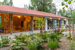 Camping Abaya - Terrasse auf dem Campingplatz