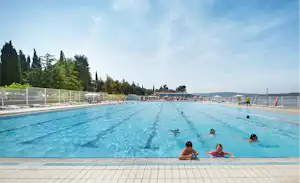 Camping Adria - Schwimmbad im Freien