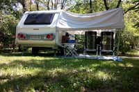Camping Agrituristico Carso - Wohnmobil- und  Wohnwagenstellplätze im Grünen auf dem Campingplatz