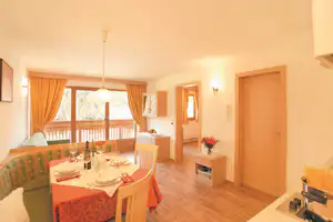 Camping Al Plan - Dolomites - Innenraum eines Apartments des Campingplatzes