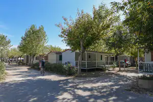 International Riccione Camping Village - Mobilheime mit Veranda auf dem Campingplatz
